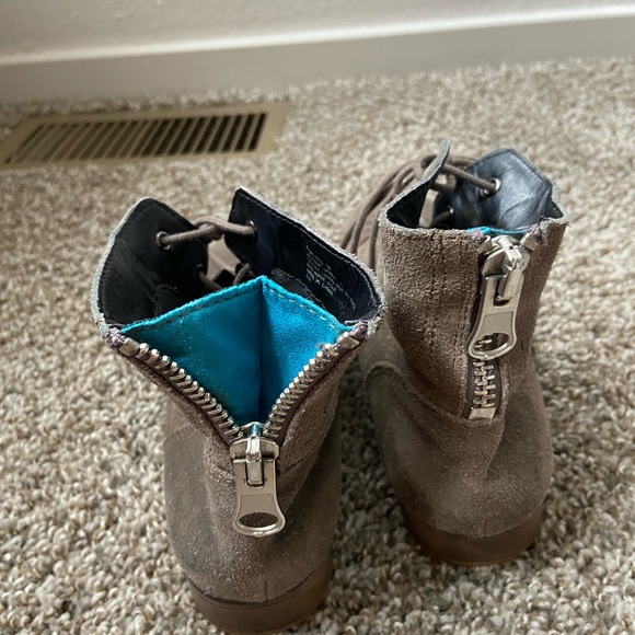 Steve Madden booties - Picture 7 of 7